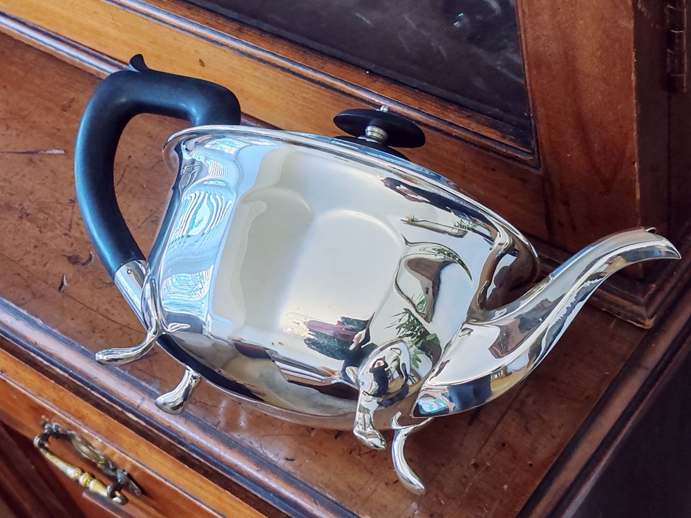 Art Deco Silver Plated Tea Pot EPNS A1 Sheffield Vintage