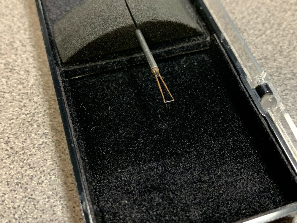 Custom-designed 10 micrometer hot-wire Subminiature Probe for Thermal Anemometry