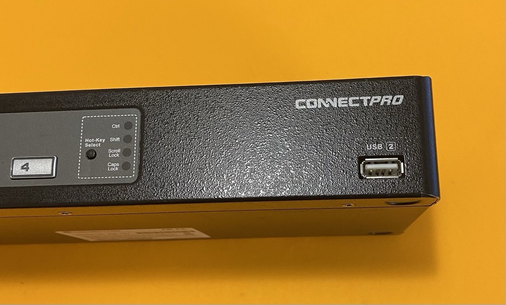 Connect Pro UR-14+CF Master IT USB KVM Switch w/DDM USED