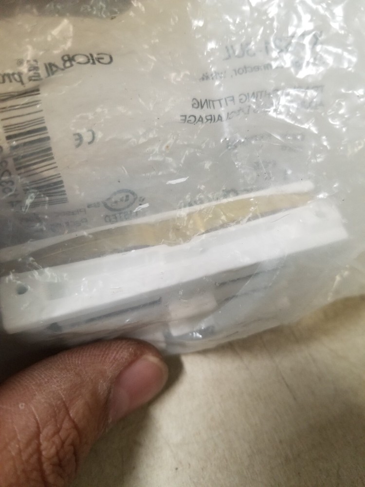 Global Pro XTS 21-3UL Straight Connector WHITE
