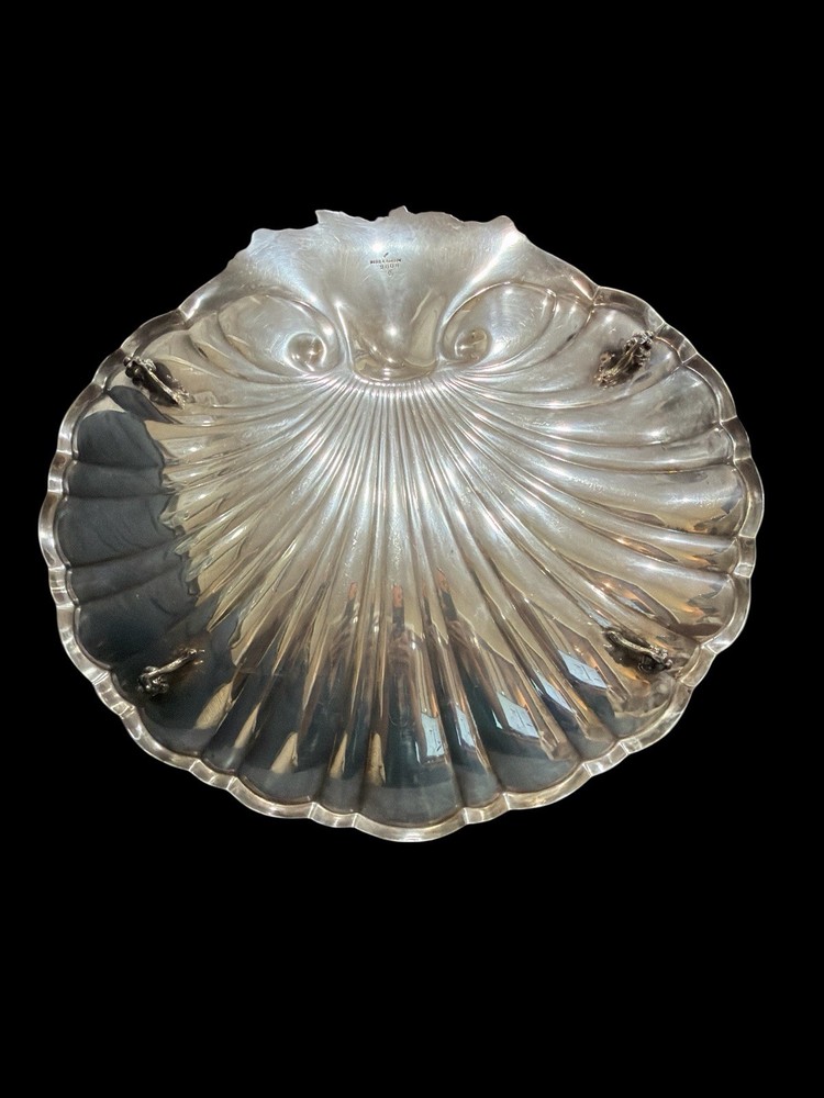 Reed & Barton 2008 Silverplate Shell Platter 16” Grape Handle (#1)