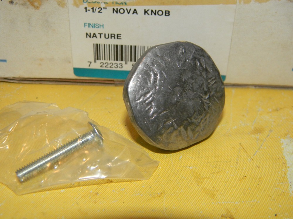 Laurey 54767 1 1/2" Nova Nature Knob Pull