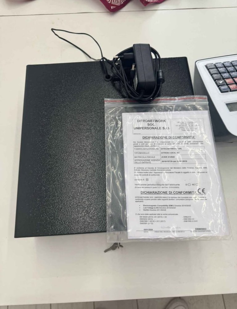 electronic cash register
