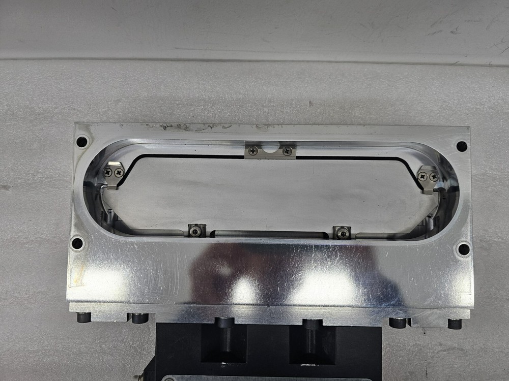 1PC VAT 02010-BA24-0001 Rectangular Gate Valve