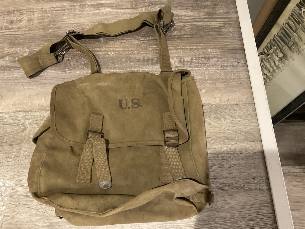ORIGINAL WWII US 1942 DATED MUSETTE BAG - MARKED / ID’D
