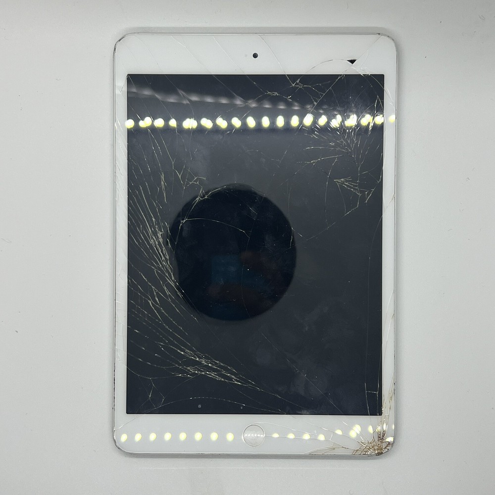 Apple iPad Mini Wi-Fi, 7.9in - Silver Untested