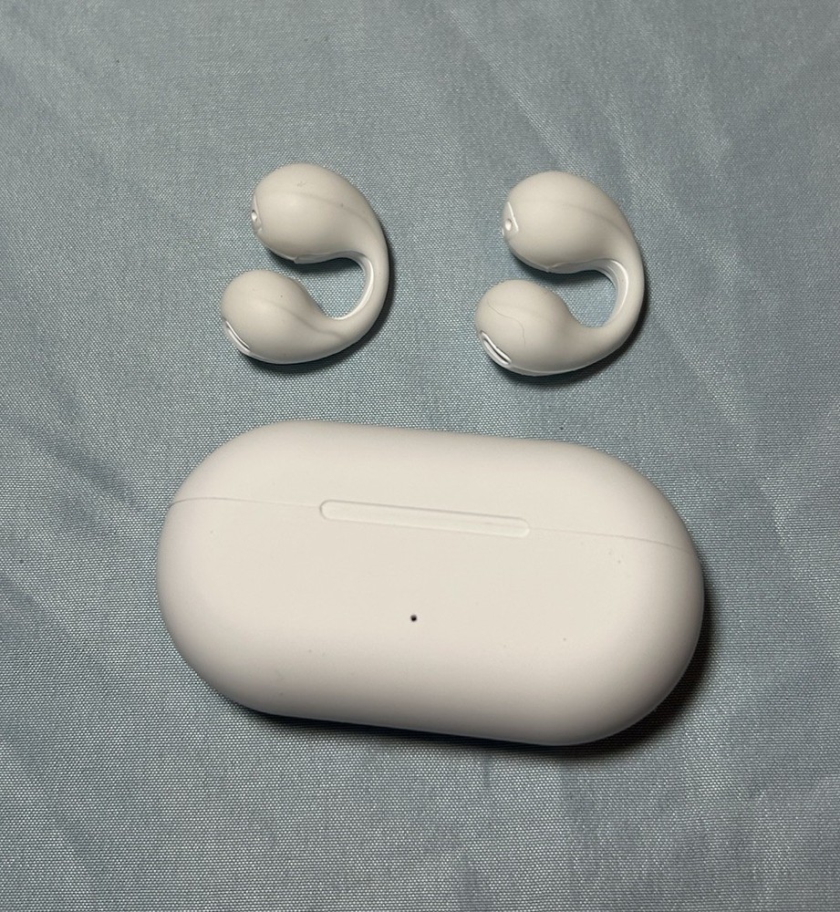 White Base Jaxx Bluetooth Headset-Ear Conduction-New