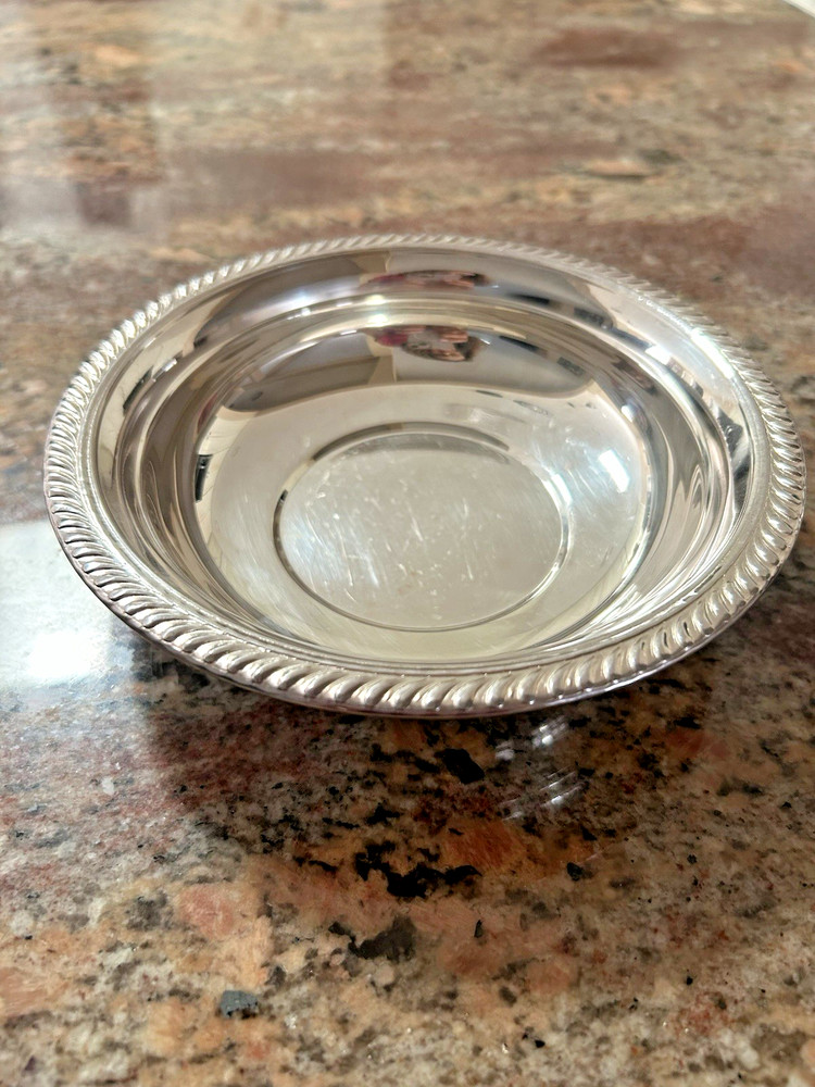 Silver Plated FB Rogers Co Bowl Serving Small Rope Edge Vtg 6.25 Inch Diameter