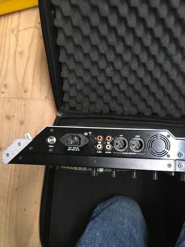 Numark NS7II Digital DJ Controller w/ ODYUSA Soft Case