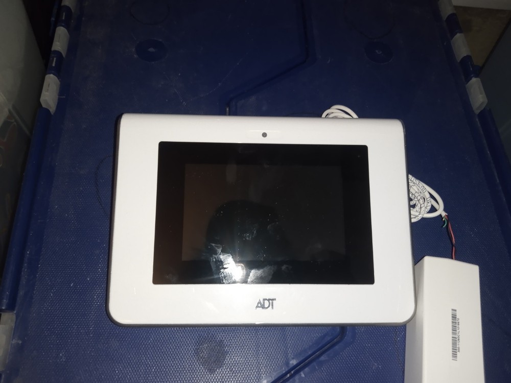 ADT Command 7 All-In-One Smart Home Touchscreen Security Panel ADT7AIO-5 NEW