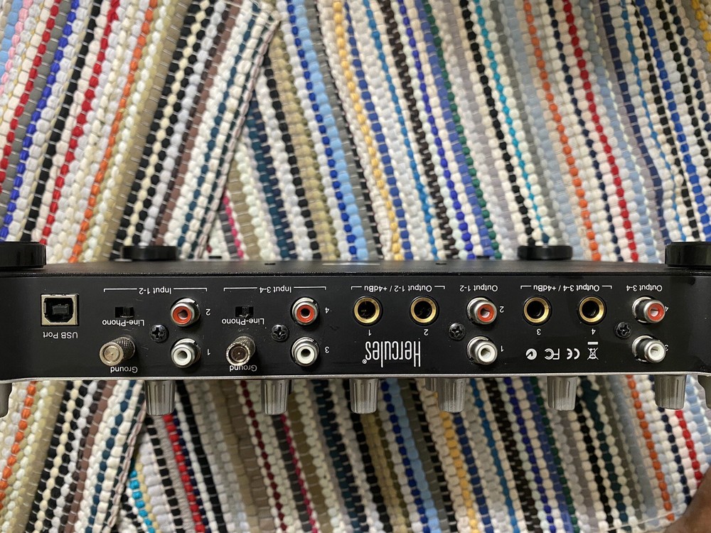 Hercules DJ Console RMX (No Cables As Shown)