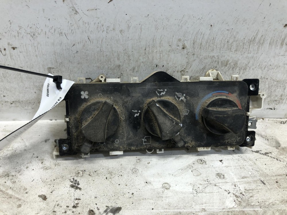 Freightliner FL112 Heater A/C Temperature Controls - Used