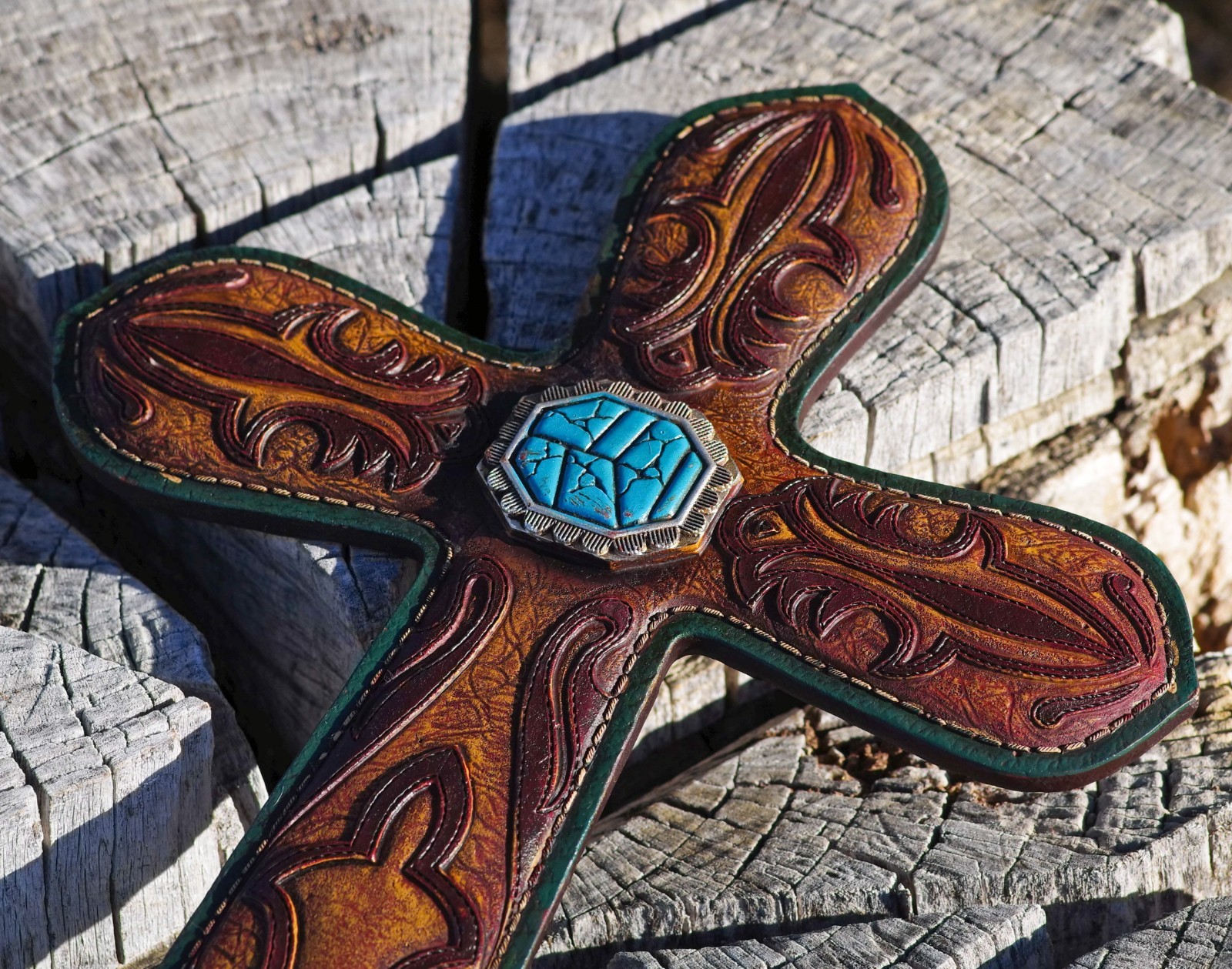 VINTAGE Large 19" CROSS Wall Hanging Southwestern Cowboy