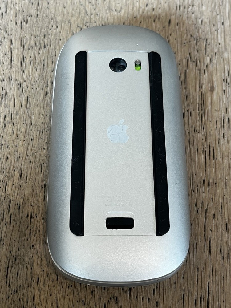 Apple A1314 / A1296 Wireless Keyboard + Magic Mouse - Bluetooth Mac Combo Set