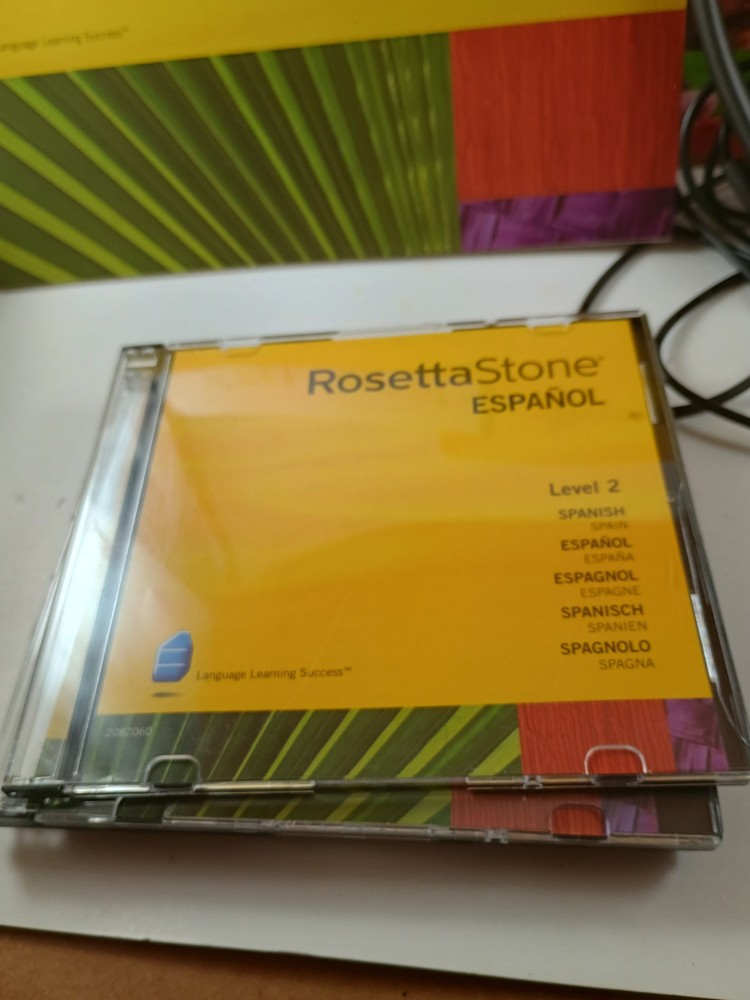 Rosetta Stone Spanish Level 1 2 &3 Version 4 CDs for PC and Mac with headset
