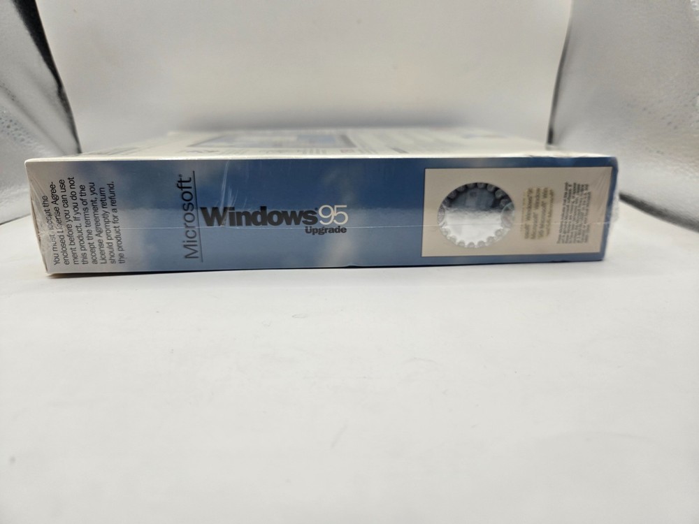 Microsoft Windows 95 Upgrade 3.5” Floppy Version Promotional Version NEW Sealed