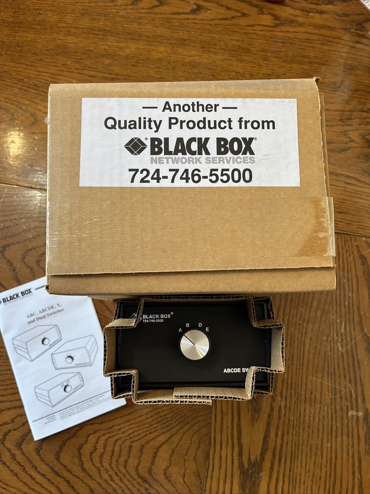 Black Box ABCDE Switch Audio Video Switchbox Desktop SW058A-FFFFF (NEW)