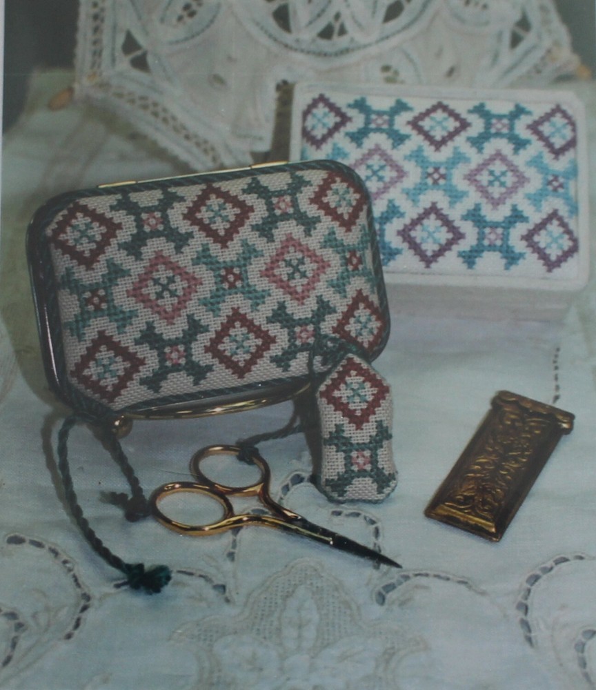 Patchwork Quilt Tin Topper with Fob - Samplers and Such