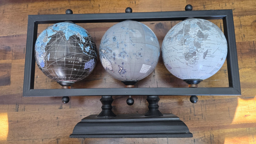 Triple Globe with Heavy Metal Arc and Base