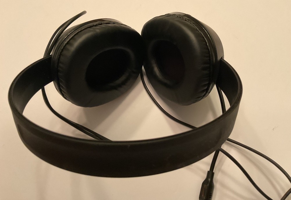 Gamestop Universal Wired Gaming Headphones with Microphone