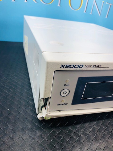 Stryker X8000 Xenon Light Source Endoscopic (B976)