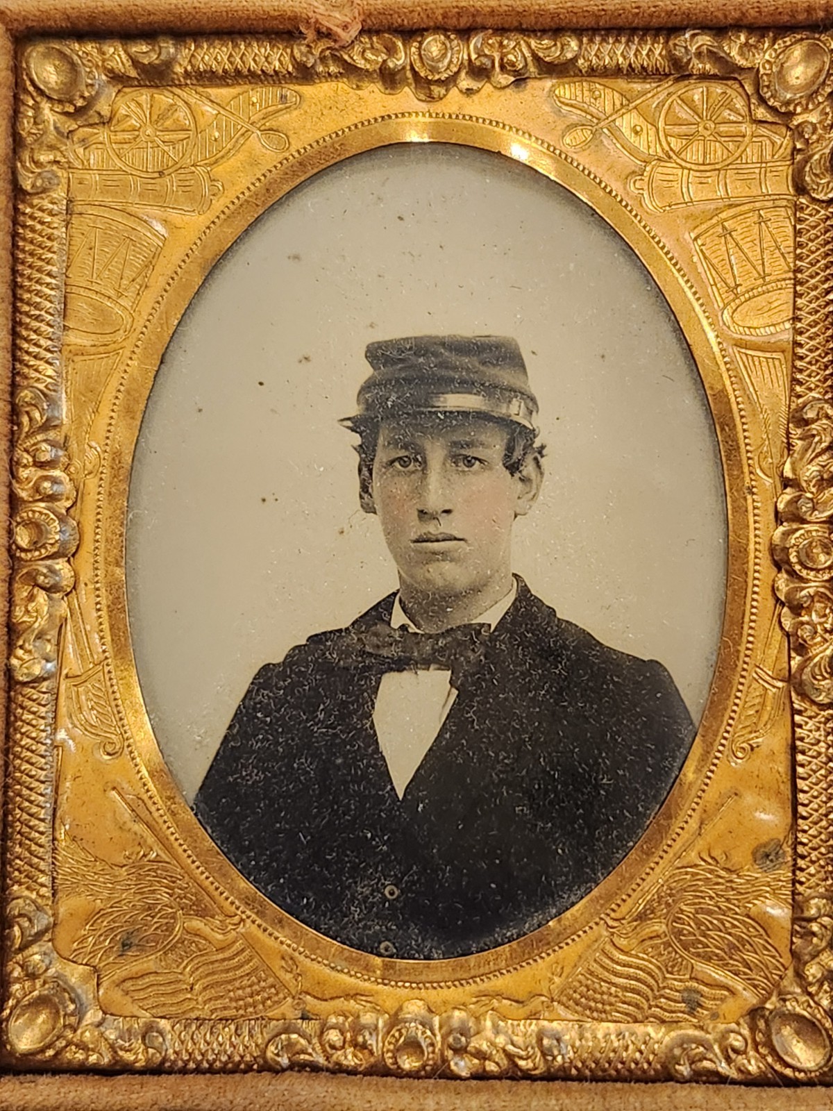 Nice Lot of 2 7th Texas Cavalry Civil War Soldiers Portrait Photos in Cases