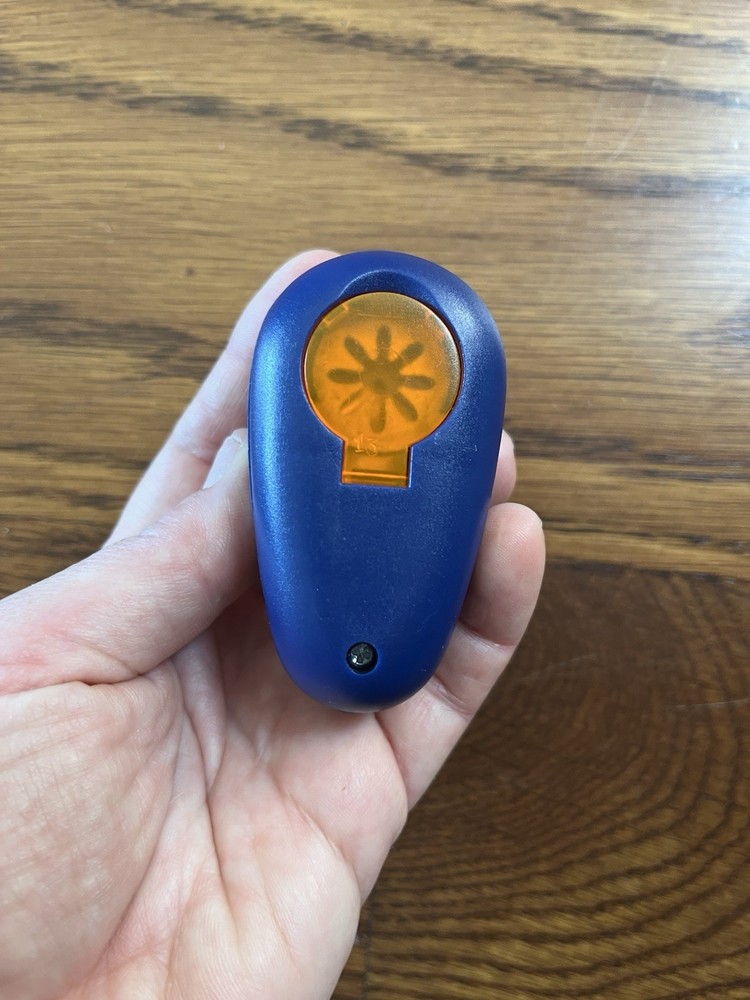 Fiskars Small Flower Paper Punch