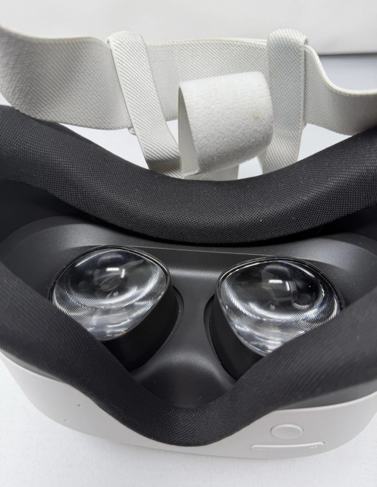 Meta Oculus Quest 3S 128gb HEADSET ONLY No Controllers - Excellent Replacement