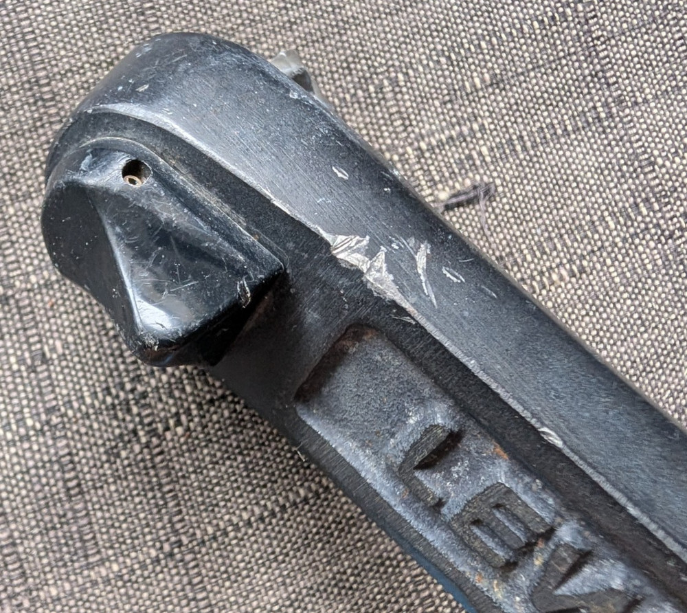Lewmar locking aluminum winch handle