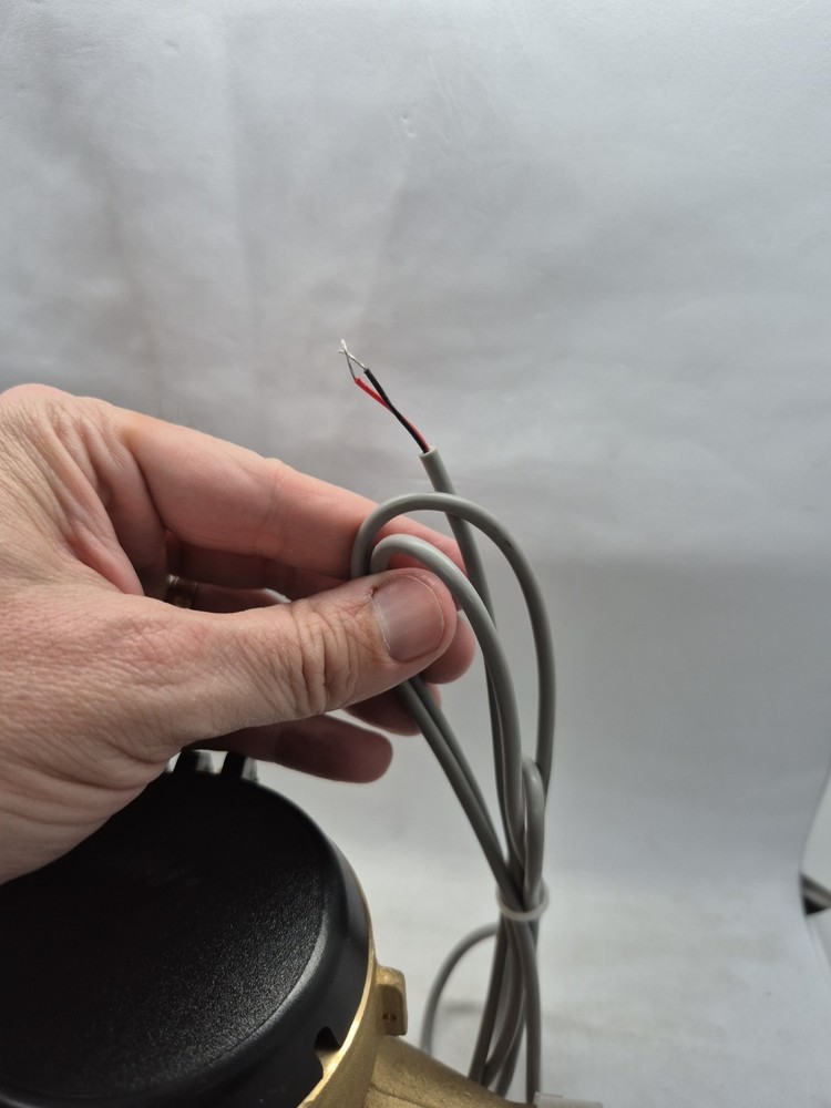 Cold Water Meter with Pulse Output, Watflow 5/8" X 1/2"