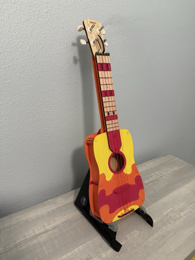 Handpainted Kiwicrate Ukulele : Stand, Felt Pick Beginner Book