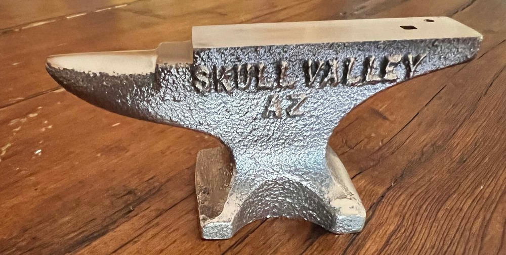 BAR U BAR SUPPLY, Skull Valley. AZ Mini Blacksmith Anvil Signed & Numbered