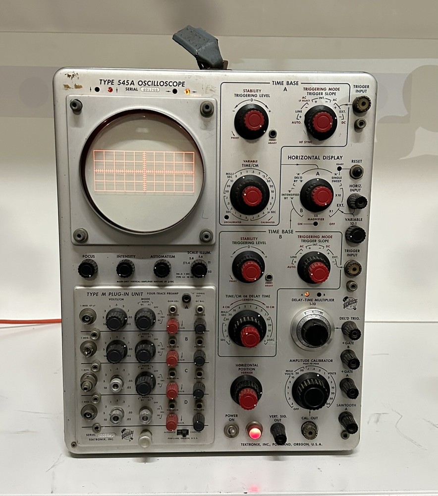 Tektronix 545A Oscilloscope with Type M 4-Trace Pre Amp ~ Power On / UNTESTED