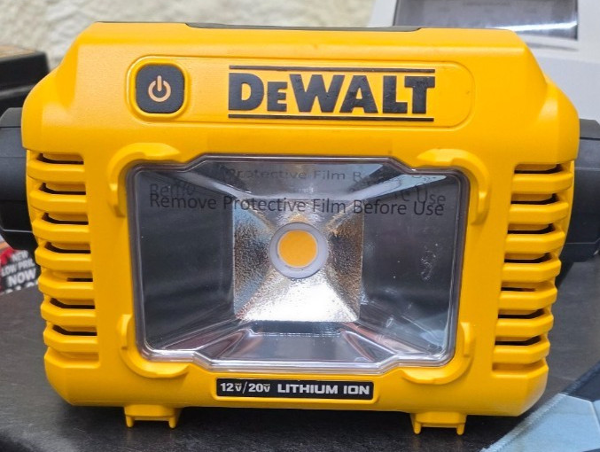 DeWalt 12v - 20v Max Compact LED Task Light DCL077B (Tool Only)