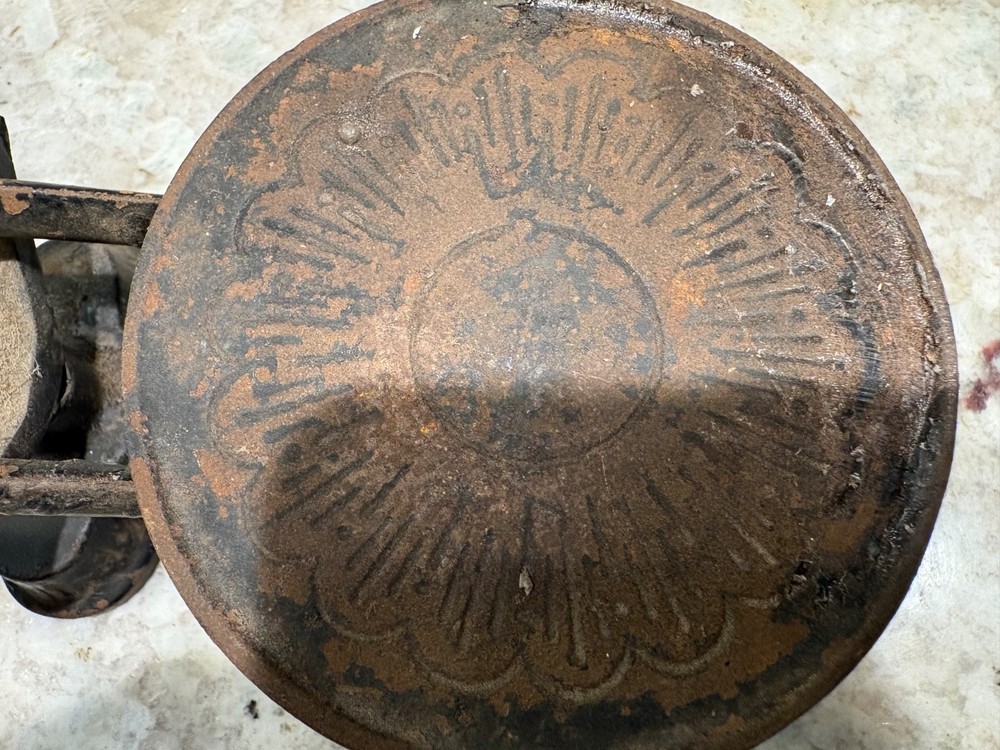 Antique small Cast Iron Balance Scale