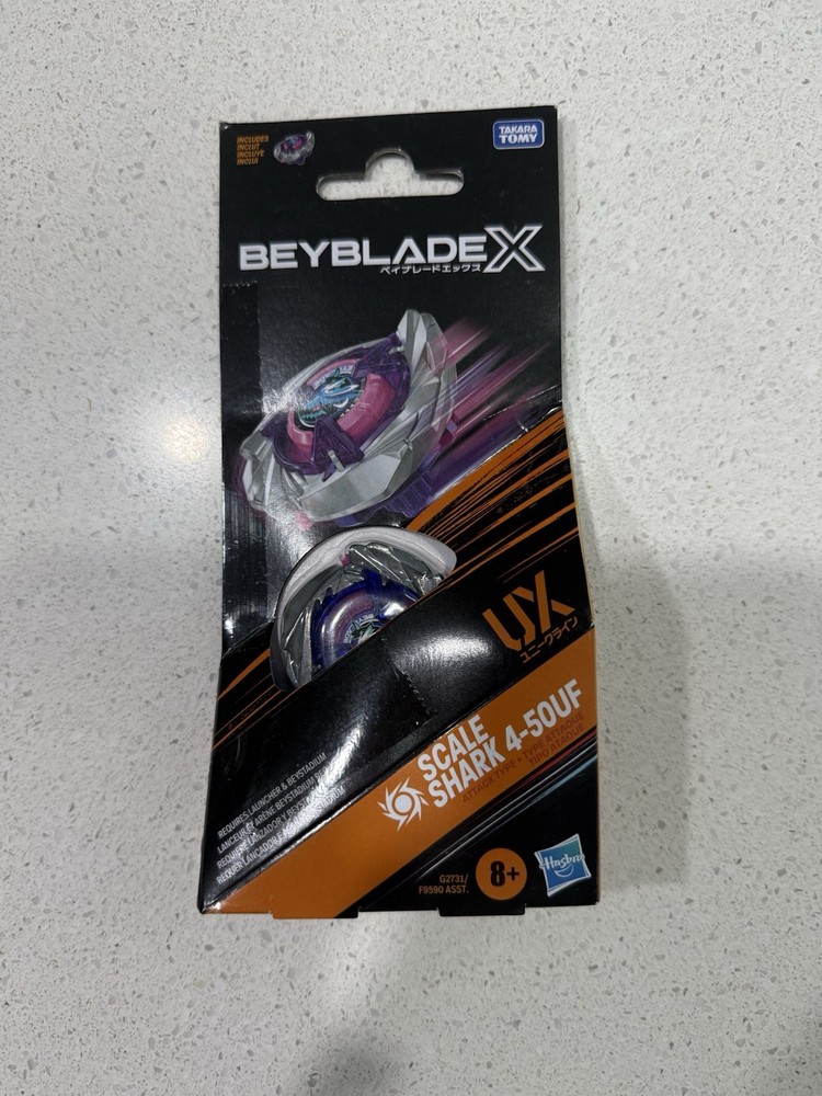 Beyblade x Scale Shark 4-50 UF HASBRO in hand