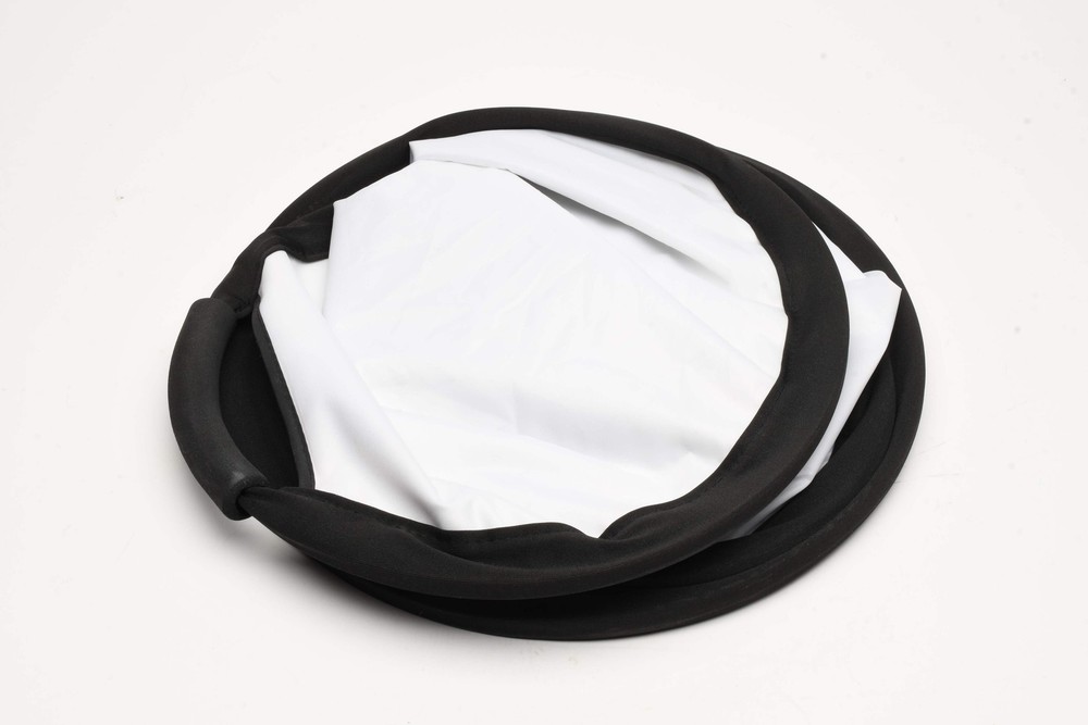 3X 29" Triangular light diffusers / reflectors: Gold, Silver, and diffusion, Ver
