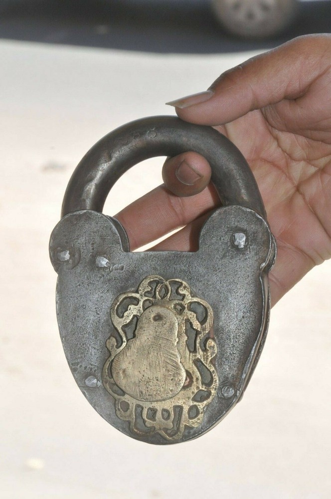 Vintage Iron Solid Handcrafted Fine Quality Brass Fitted Padlock