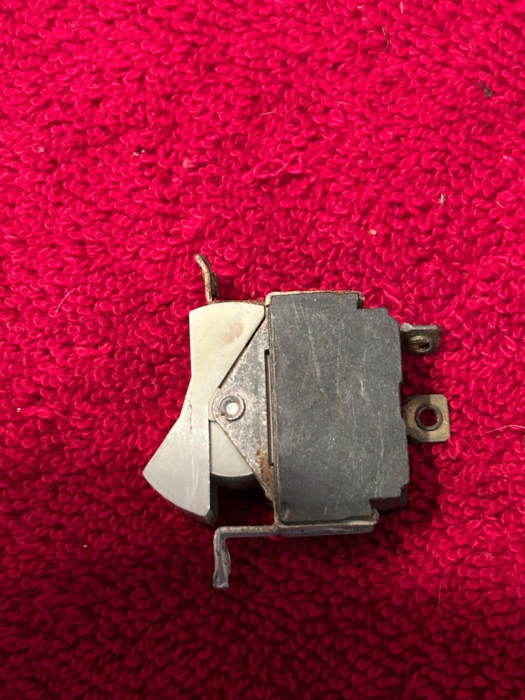 AIRCRAFT RIGHT MAGNETO ROCKER SWITCH
