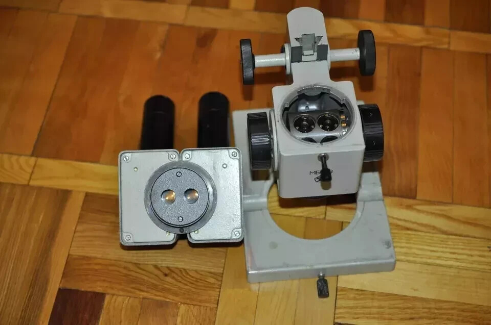 Vintage MICROSCOPE Stereoscopic Binocular MBS-9 LOMO soviet
