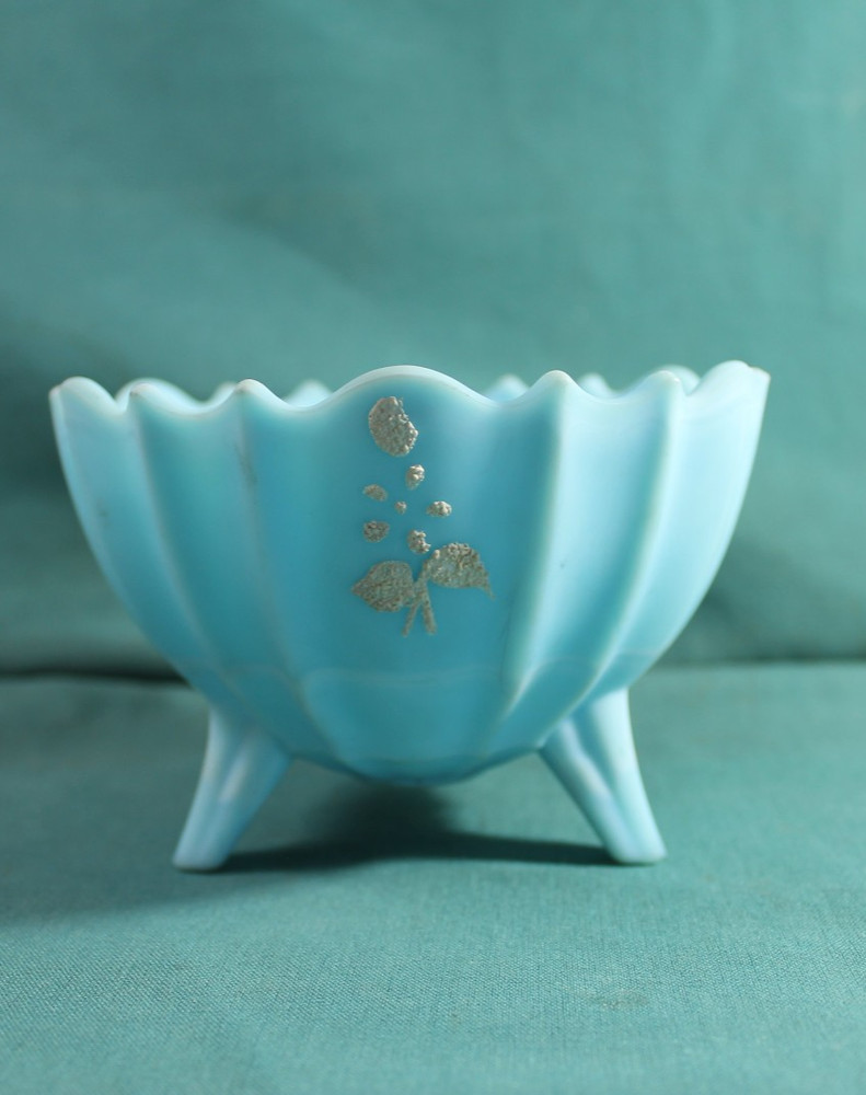 WESTMORELAND #1914-1 BLUE SATIN FTD BOWL