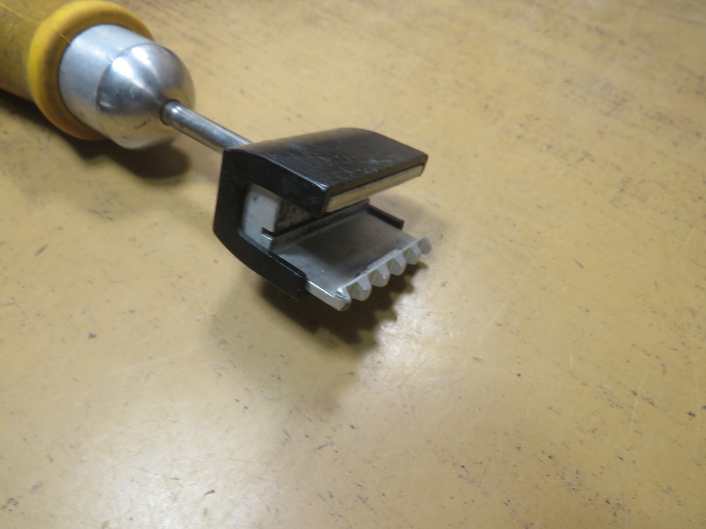 Fluke Networks Punchdown / splicing tool