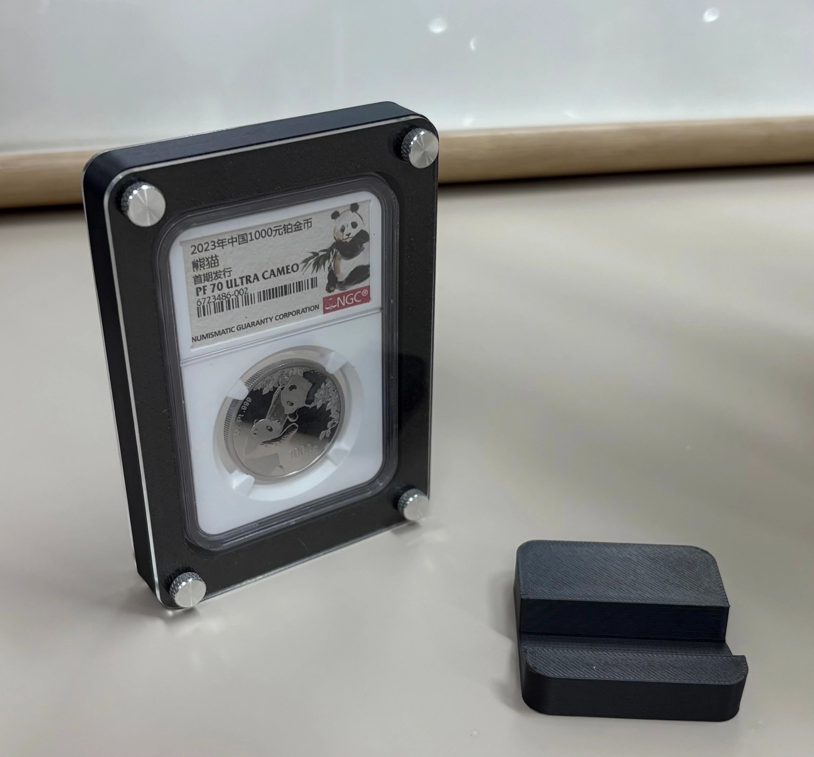 Single Grid Colored Desktop Display Frame Protective Case For NGC/PCGS Holder