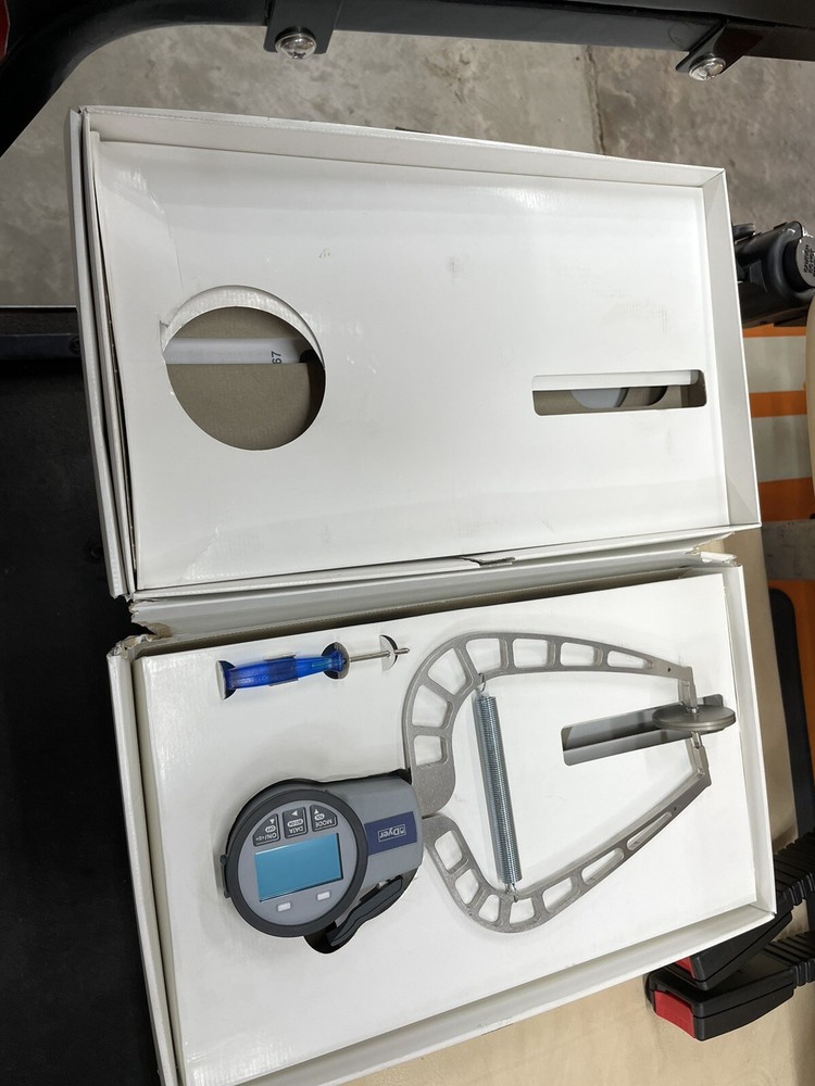 Dyer Digital Thickness Precision Caliper With 6” Extended Arm