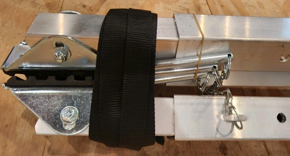 MSA 10102002 Aluminum Workman 8' Tripod