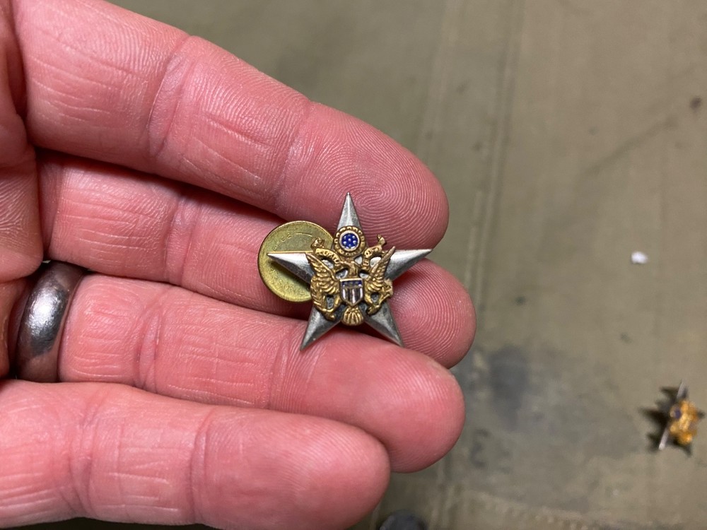 ORIGINAL WWII US ARMY GENERAL STAFF OFFICER JACKET, SHIRT COLLAR INSIGNIA