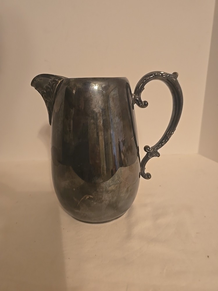 Vintage Wm Rogers 417 Silver Plate Water Pitcher Ornate Handle Spout 7"