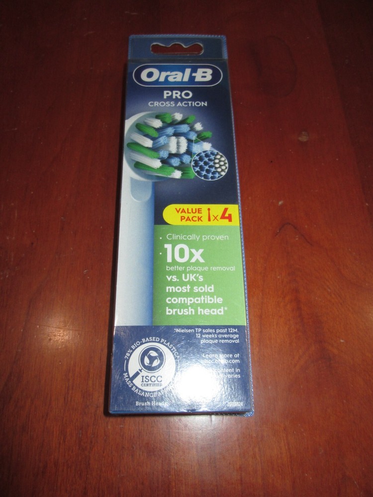 NIP Oral-B Pro Cross Action Replacement Toothbrush Head 4 count