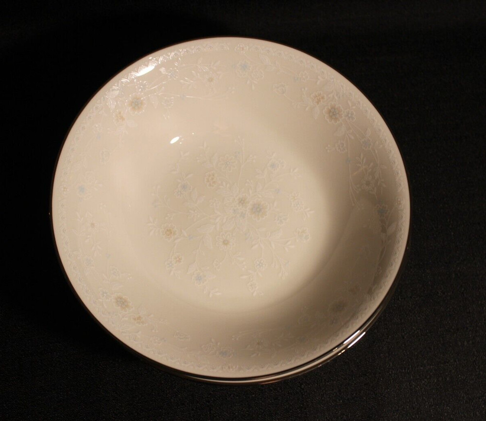 Beautiful Noritake Refinement Round Serving Bowl with Platinum Trim