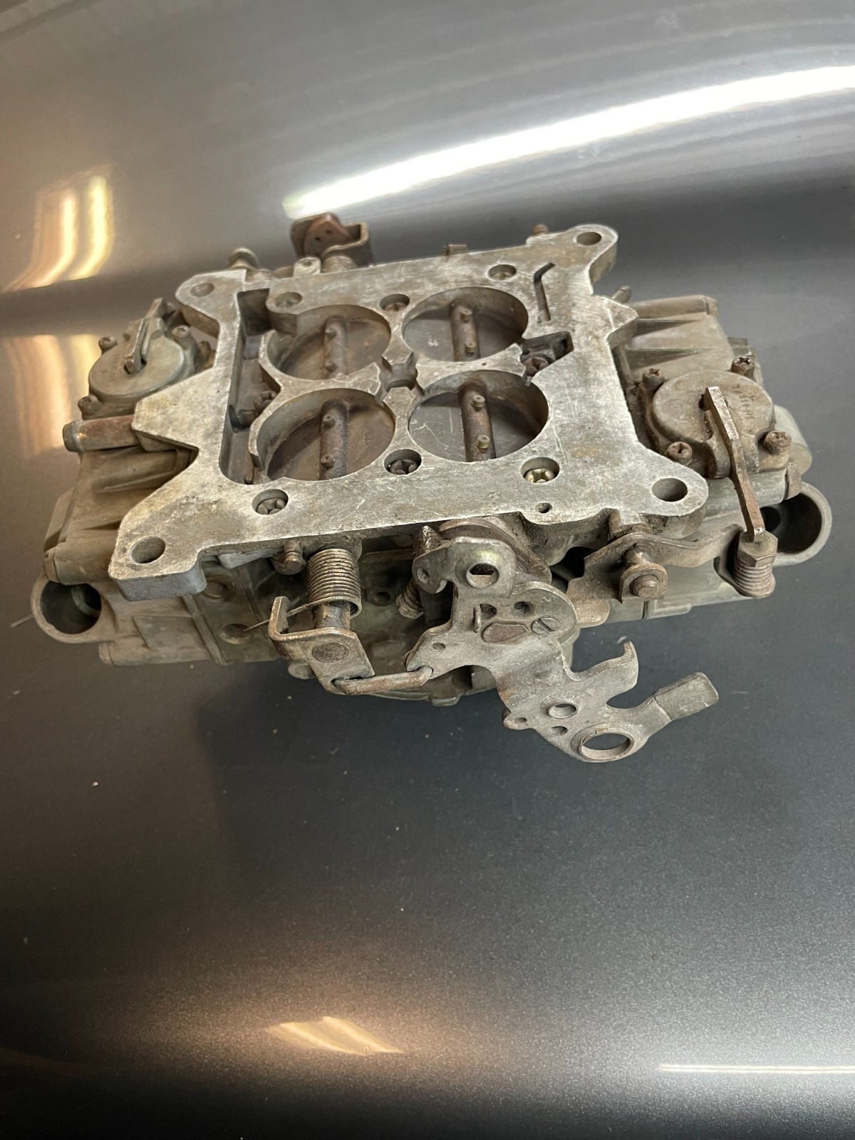 HOLLEY 4771 DOUBLE PUMPER DUAL FEED 650 CFM FOUR BARREL CARBURETOR